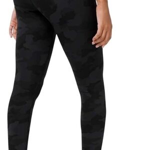 Lululemon Wudder Leggings in Camo - Size 2